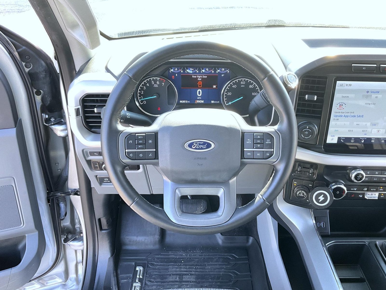 2023 Ford F-150 XLT - Photo 12