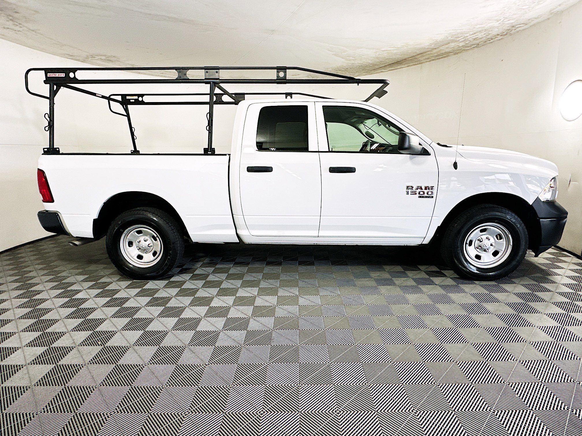 2023 Ram 1500 thumbnail 4