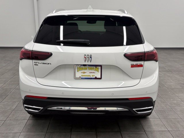 Used 2025 White Buick Preferred image 3
