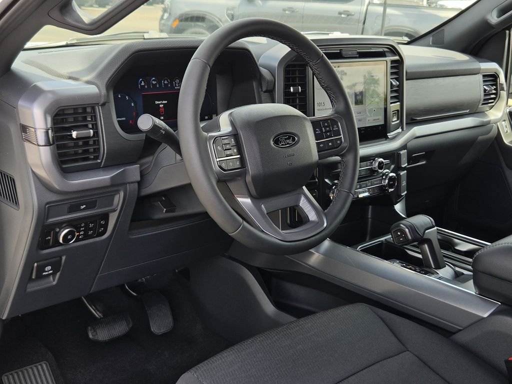New 2026 Oxford White Ford XLT image 16