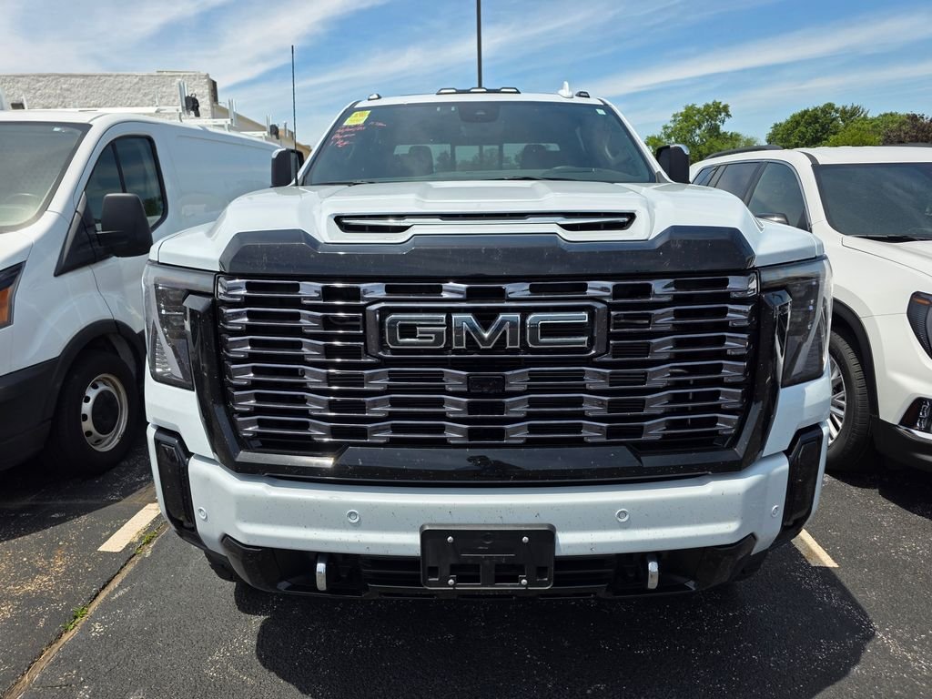 2026 GMC Sierra 4WD Crew Cab Long Box Denali Ultimate's photo