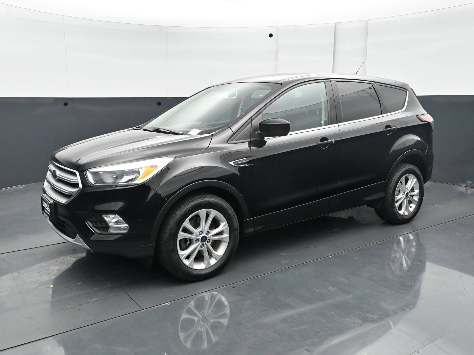 Used 2017 Ford Escape SE with VIN 1FMCU9GD2HUD41804 for sale in Minneapolis, Minnesota