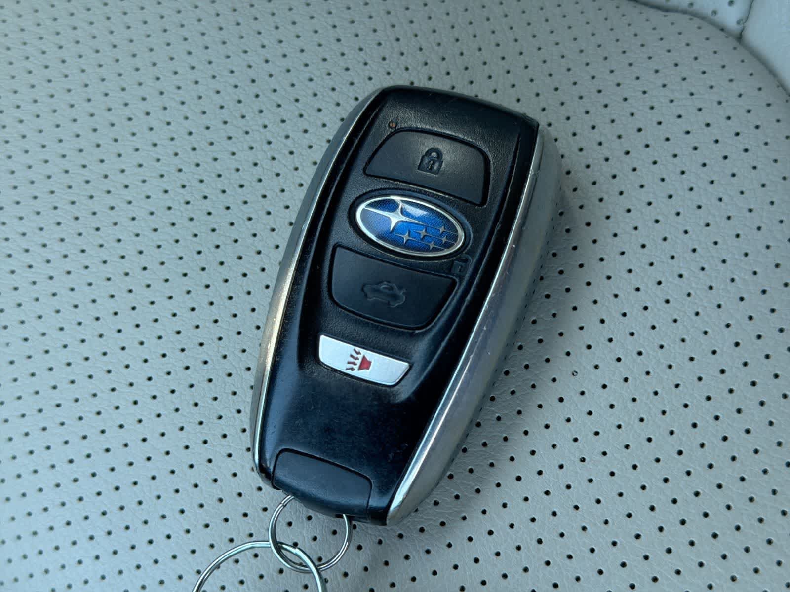 Used 2020 Crystal White Pearl Subaru Limited image 35