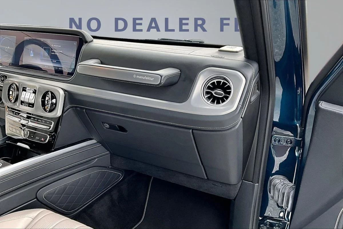 Used 2023 Teal Mercedes-Benz 4MATIC® image 26