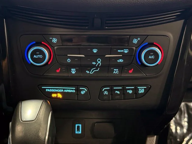 Used 2018 Gray Ford Titanium image 29