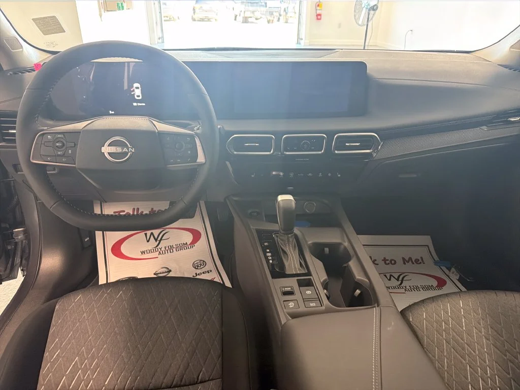 New 2027 Gun Metallic Nissan SV image 14