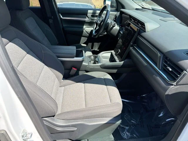 Used 2026 White GMC Elevation image 27