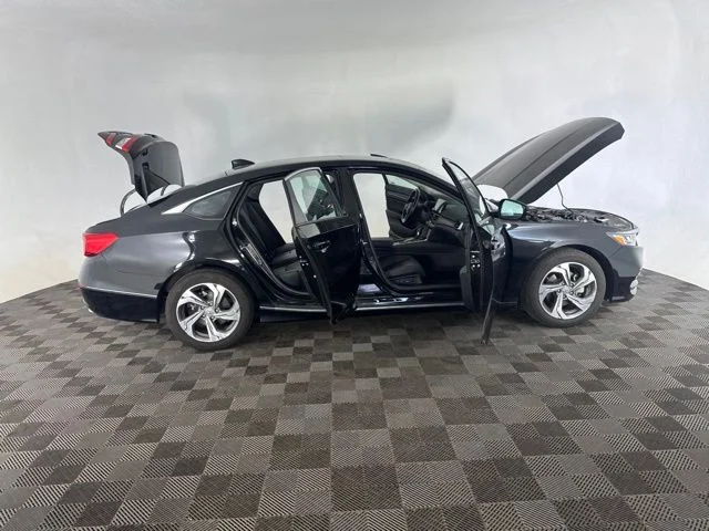 Used 2020  Honda EX-L image 18