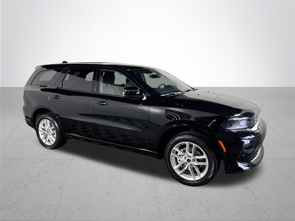 New 2026 Diamond Black Clear-Coat Exterior Paint Dodge GT image 4
