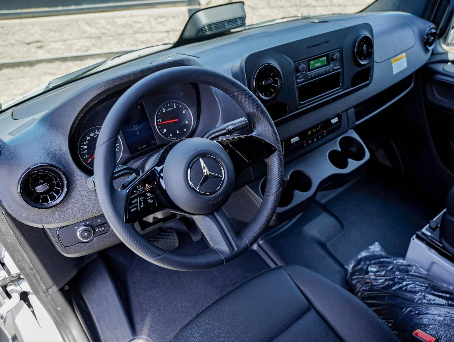 New 2026 Arctic White Mercedes-Benz  image 15