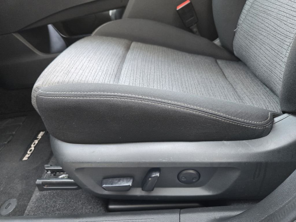 Used 2023 Gray Nissan SV image 19