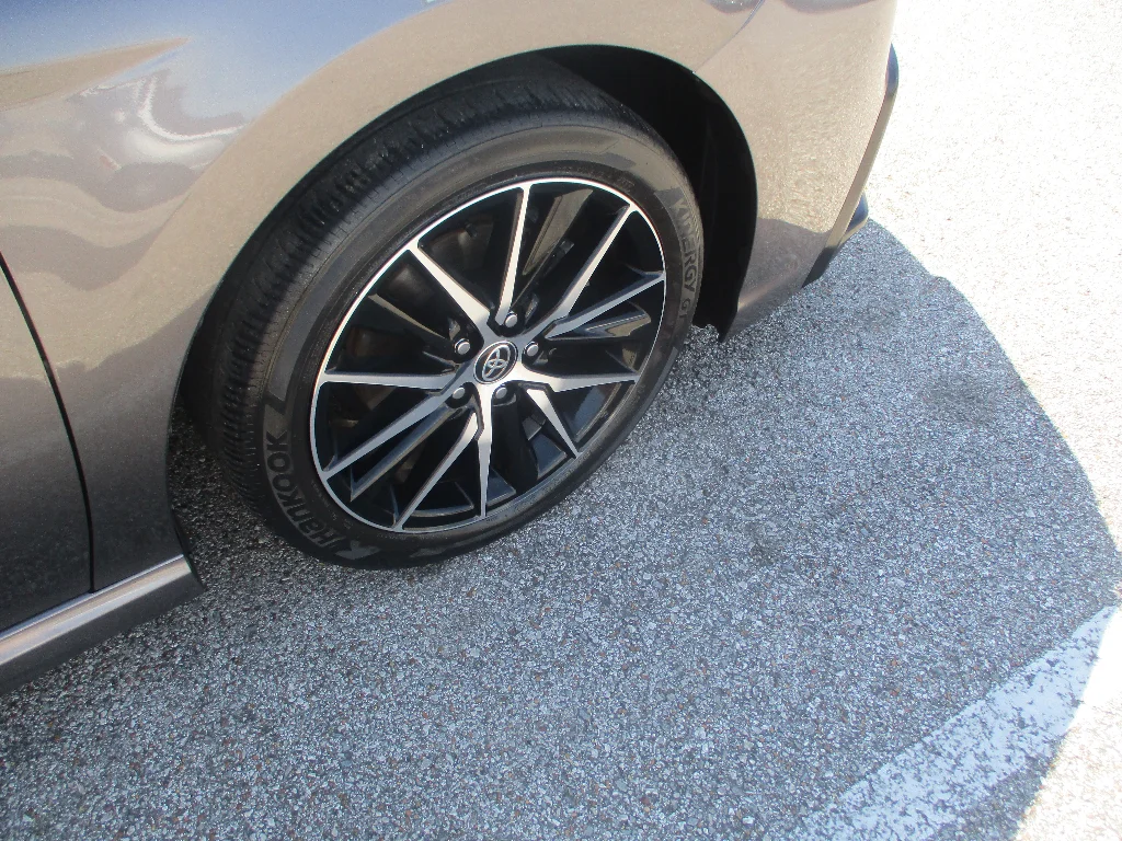 Used 2024 Predawn Gray Mica Toyota SE image 19