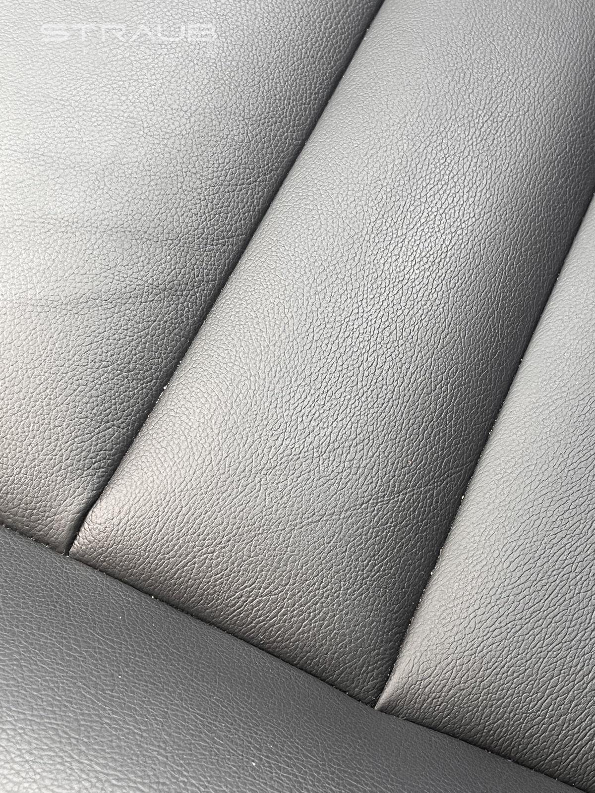 Used 2025 Champagne Silver Metallic/Super Black Nissan SL image 22