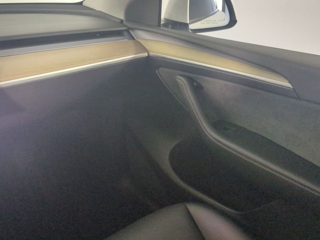 2023 Tesla Model Y Long Range - Photo 20