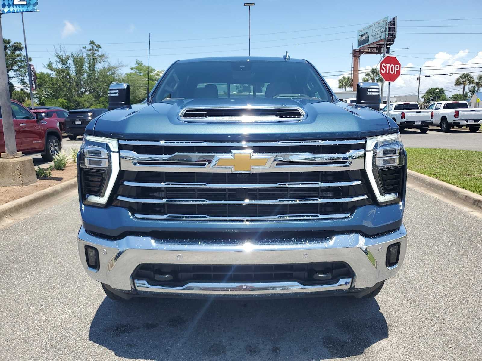 2026 Chevrolet Silverado 3500 HD LTZ - Photo 9