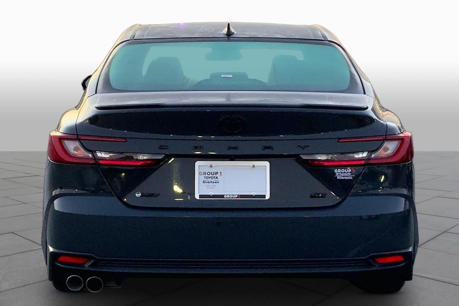 Used 2025 Underground Toyota SE image 5