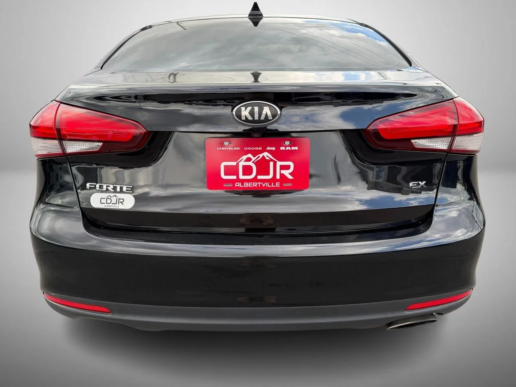Used 2017 Black Kia EX image 9