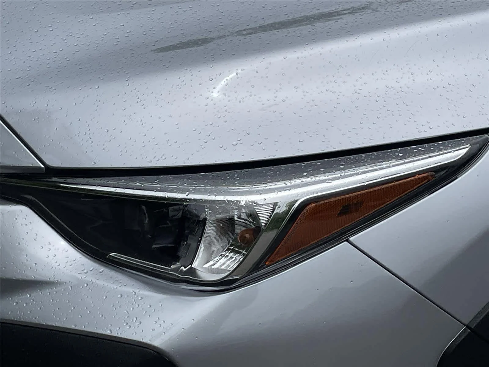 Certified Used 2024 Ice Silver Metallic Subaru Premium image 9