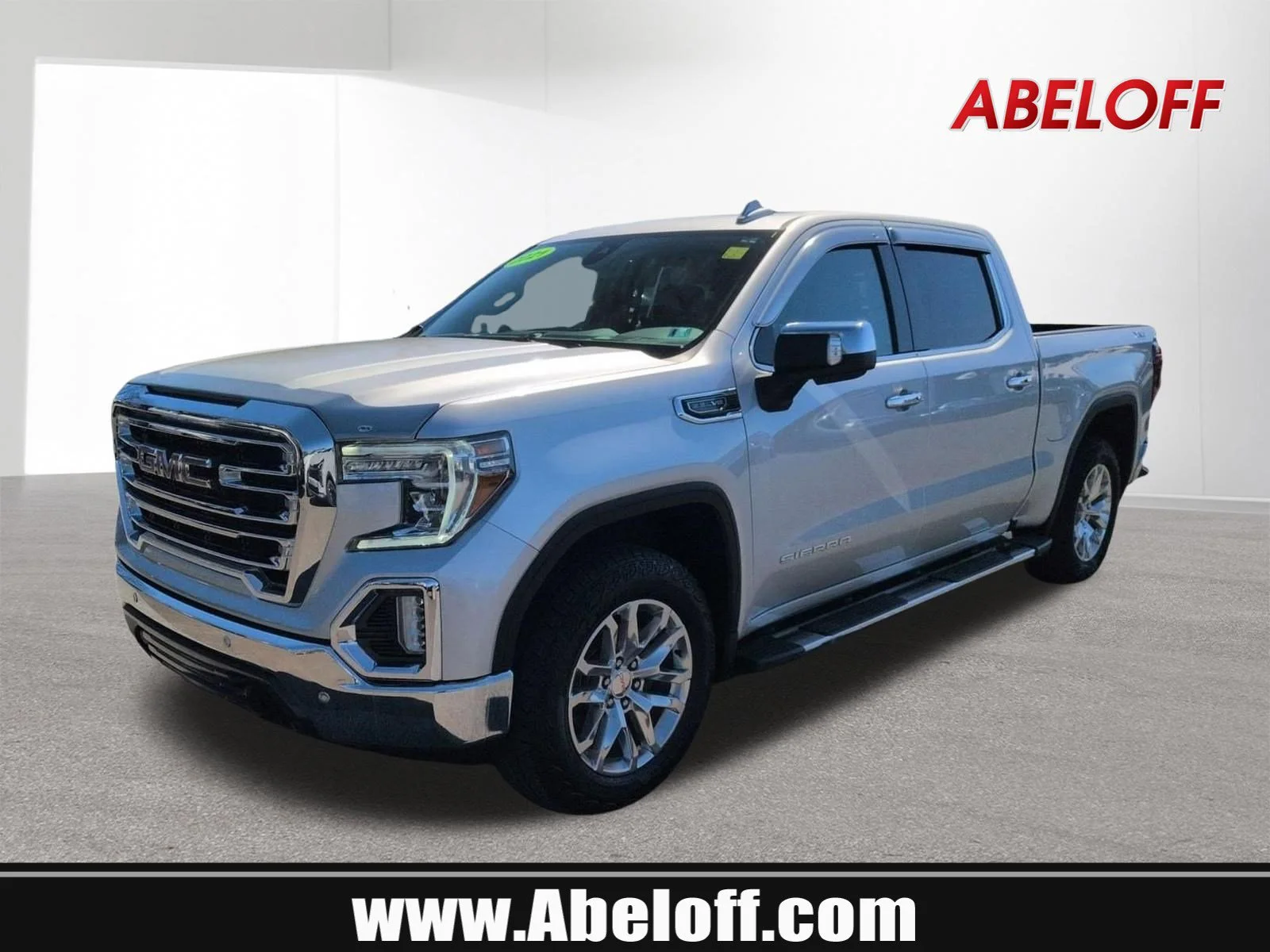 2021 GMC Sierra 4WD Crew Cab Short Box SLT's photo