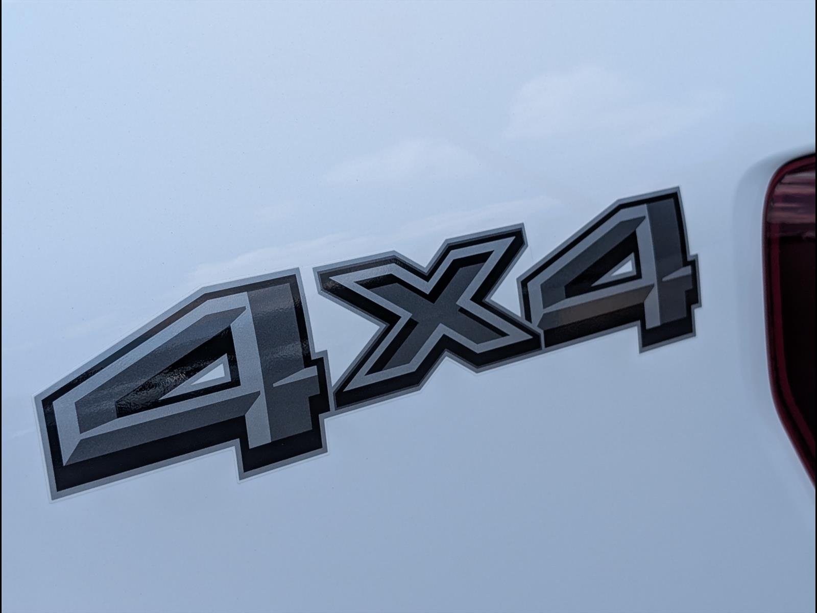 2025 Ford F-150 XLT - Photo 8