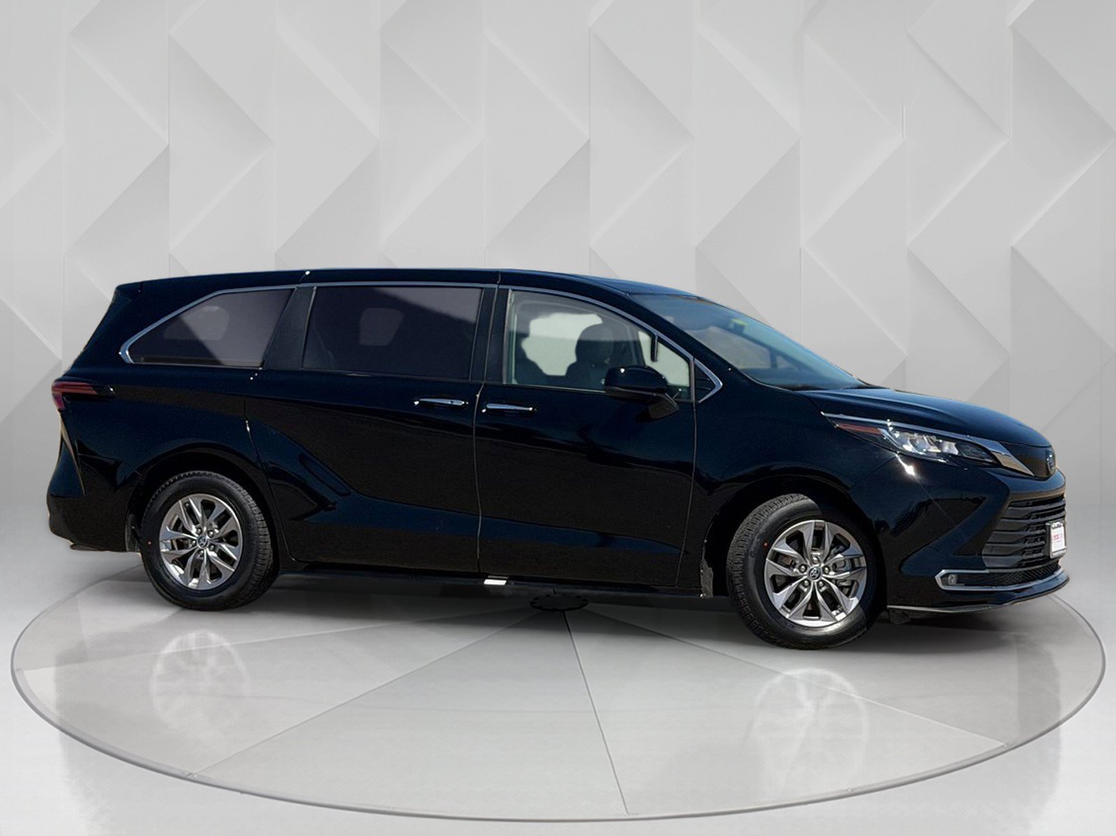 Certified Used 2022 Midnight Black Metallic Toyota XLE image 6