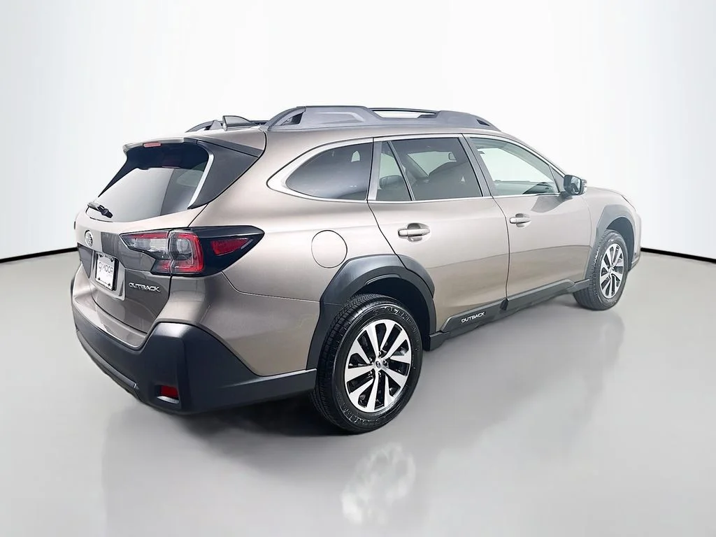 Used 2024 Brilliant Bronze Metallic Subaru Premium image 7