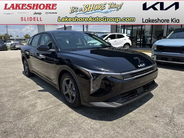 2026 Kia K4 LXS