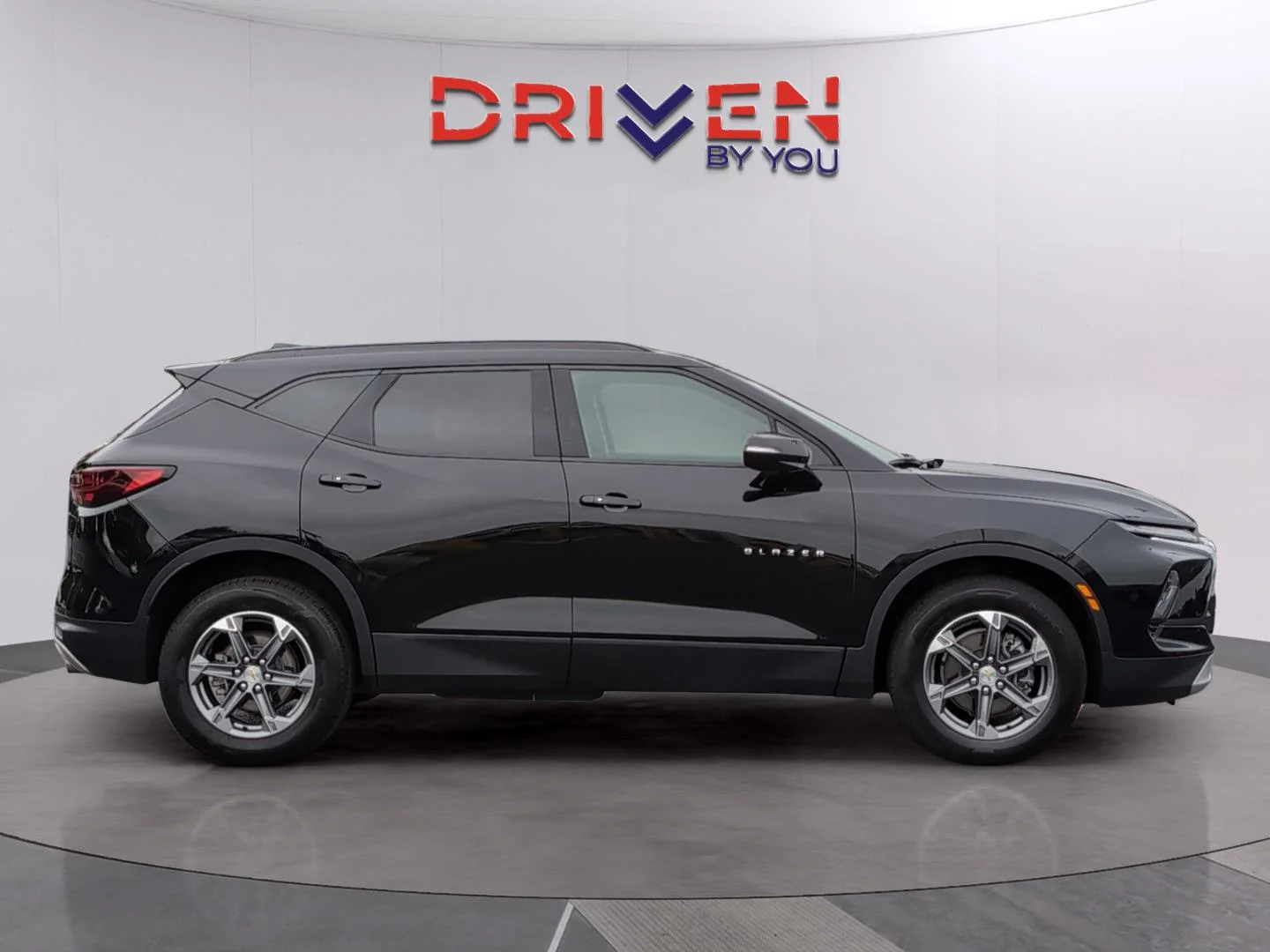 Used 2023 Black Chevrolet LT image 6