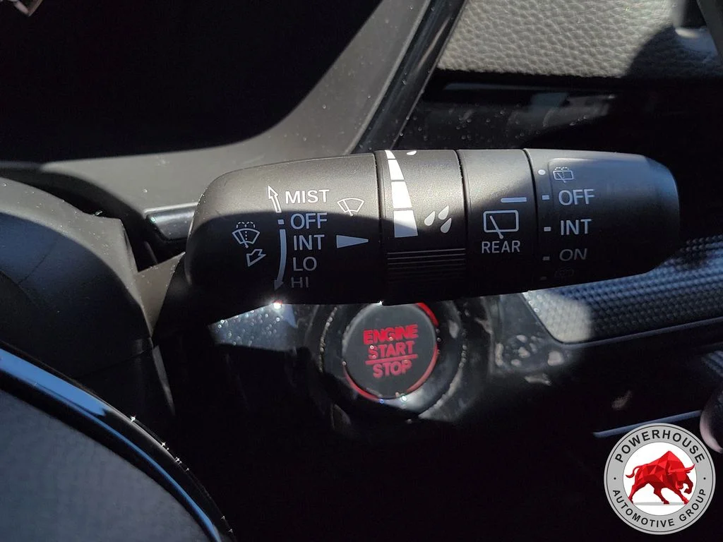 Used 2024  Honda EX-L image 33