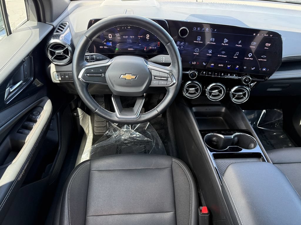 Used 2024 Sterling Gray Metallic Chevrolet LT image 21