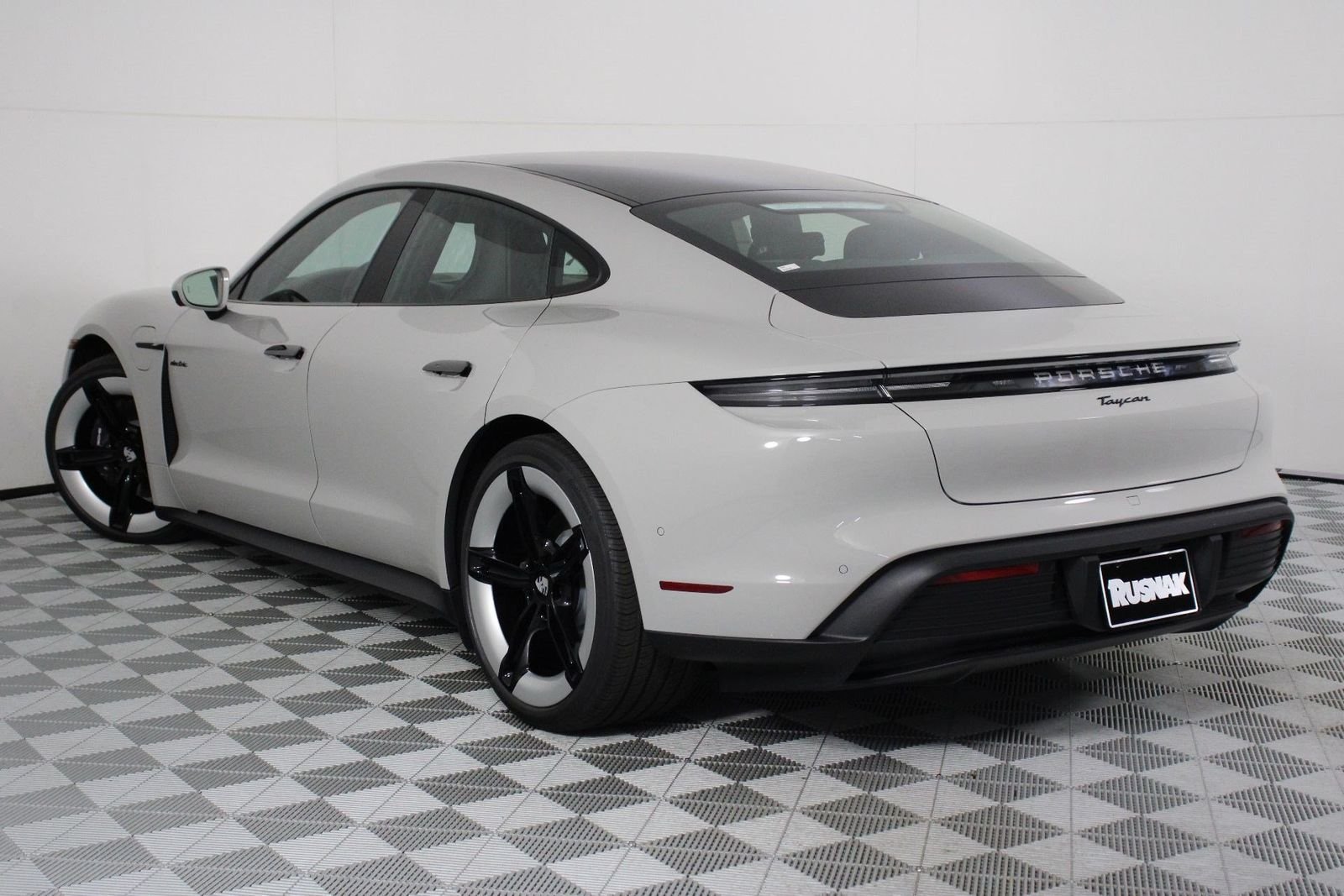 New 2026 Chalk Porsche  image 3