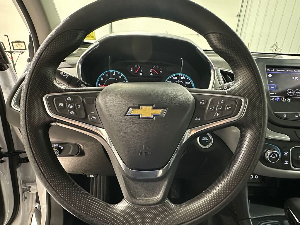 Used 2023 White Chevrolet LS image 33
