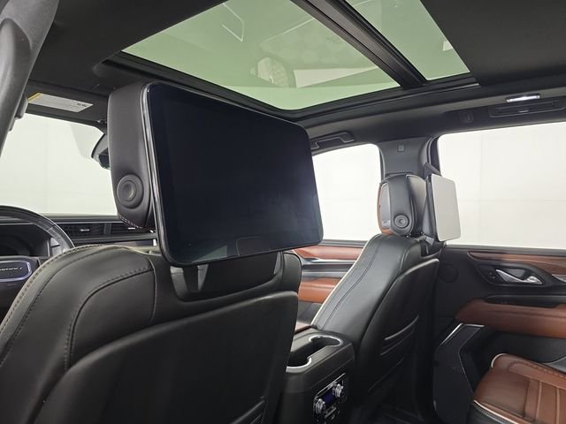 Used 2024 White Frost GMC Denali Ultimate image 29