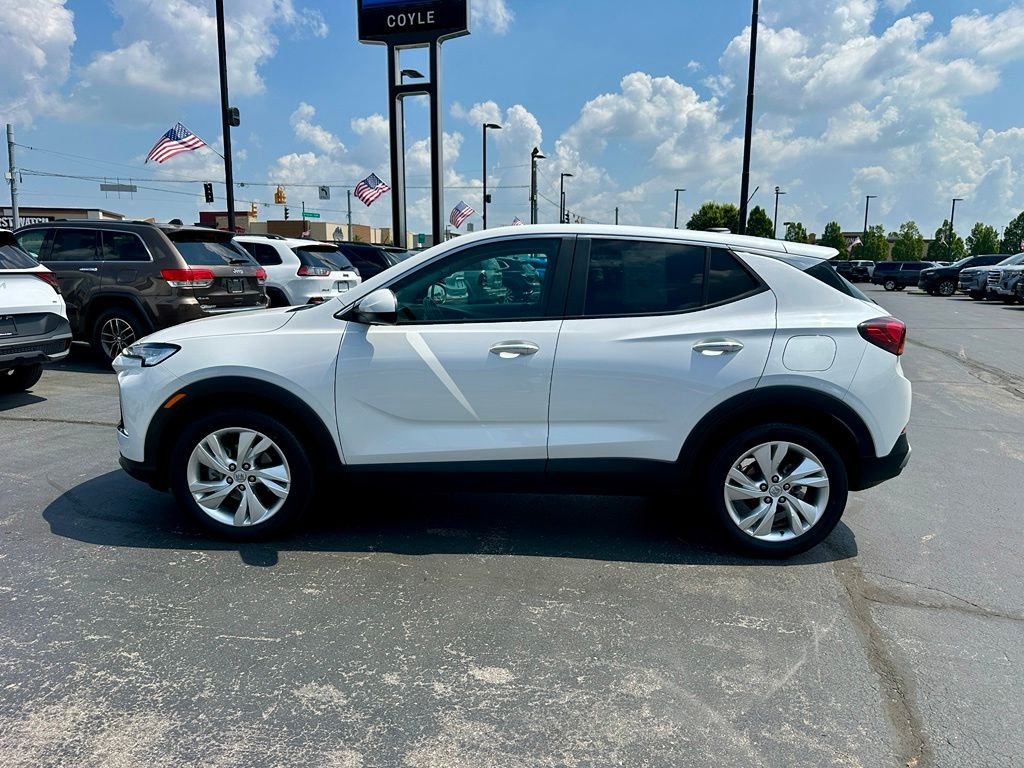 Used 2024 White Buick Preferred image 6