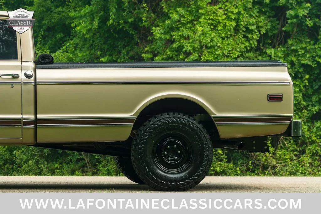Used 1972 Gold Chevrolet Cheyenne image 23