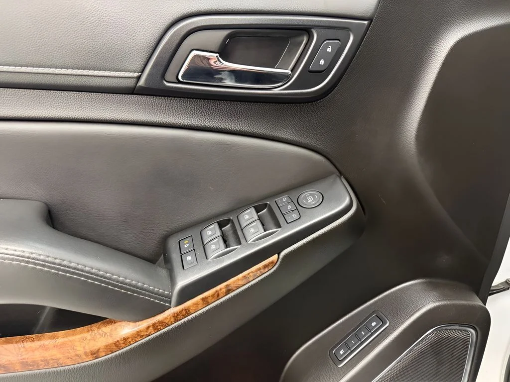 Used 2020 White Chevrolet Premier image 10