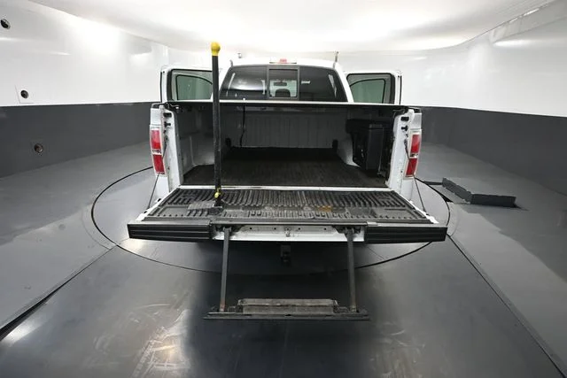 Used 2013 White Ford XLT image 26