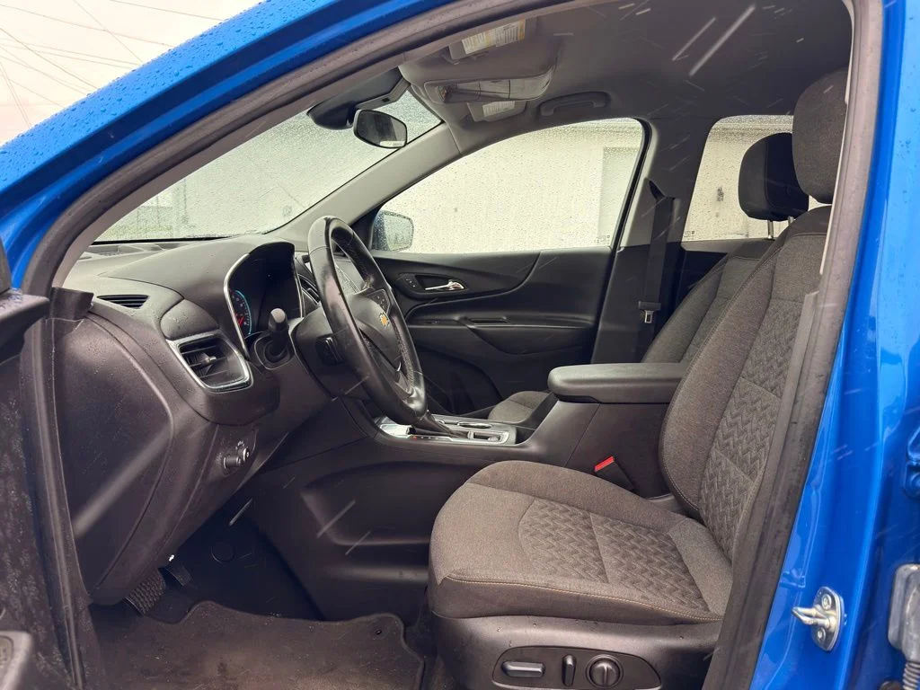Used 2024 Blue Chevrolet LT image 2