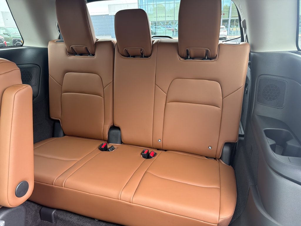 New 2026 Red Nissan Platinum image 23