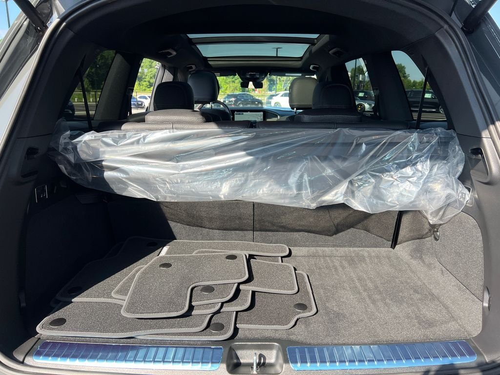 New 2026 MANUFAKTUR Silicon Grey Mercedes-Benz GLS450 image 7