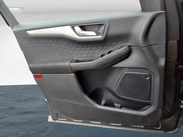 Used 2020 Gray Ford SE image 30