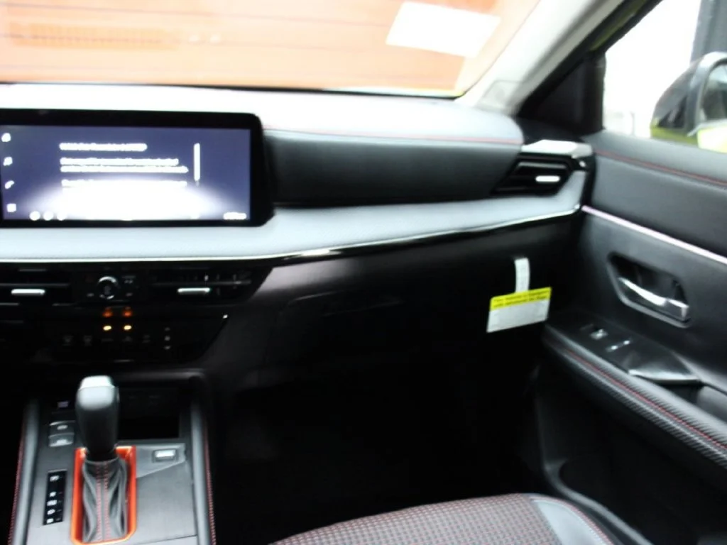 2026 Nissan KICKS SR - Photo 12