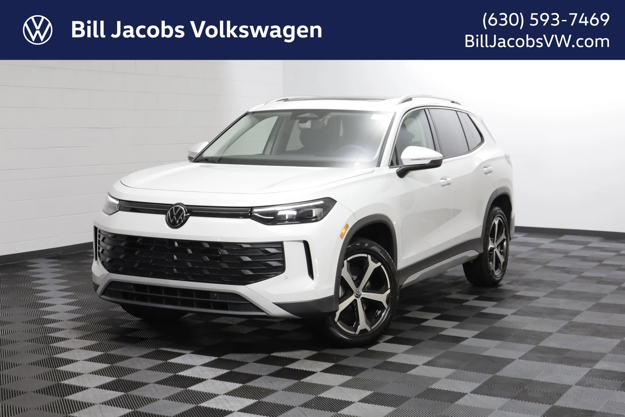 New 2026 Pure White Volkswagen SE image 1