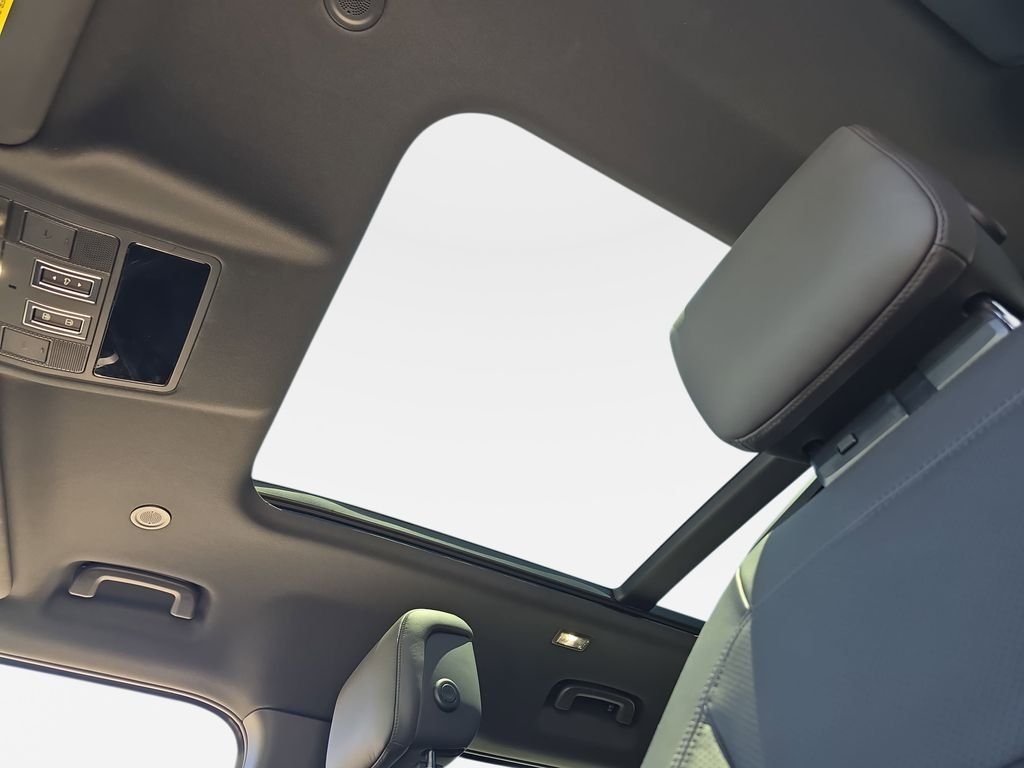 2026 Land Rover Defender X-Dynamic SE - Photo 30