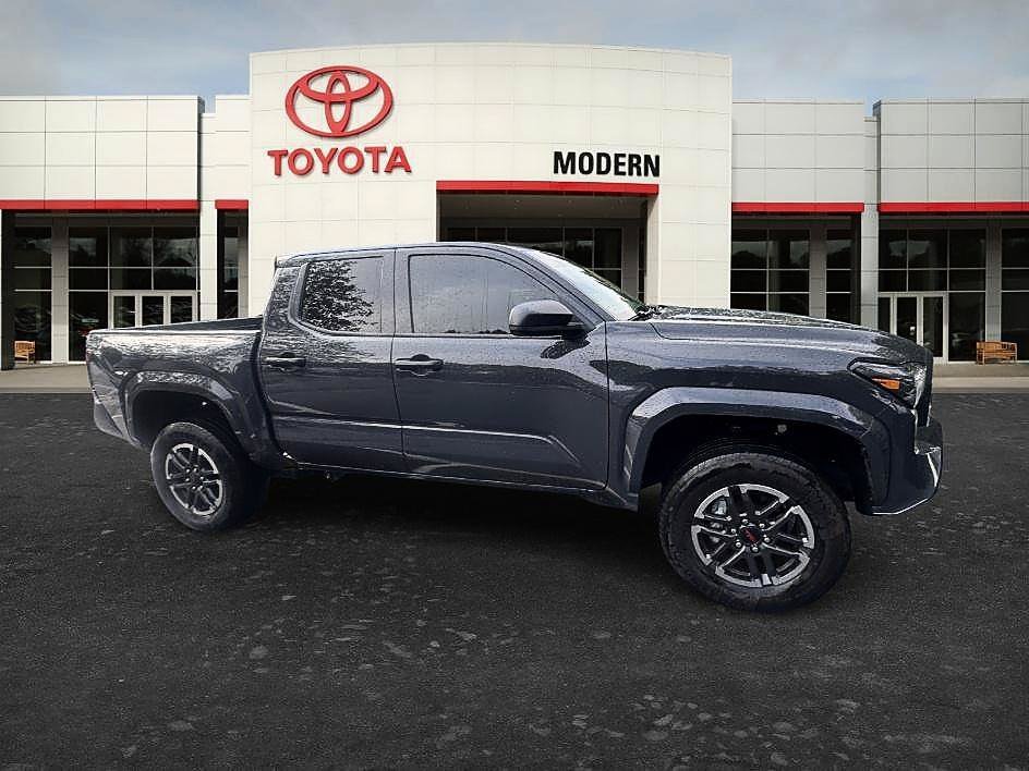 Certified Used 2025 Underground Toyota SR image 14
