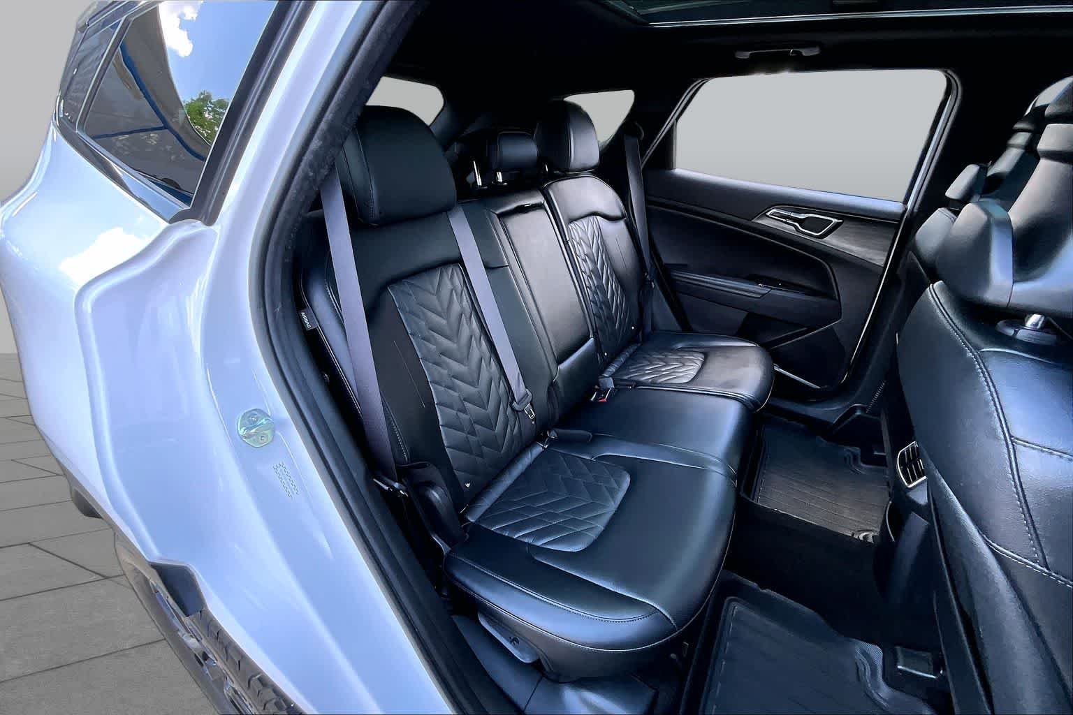 Used 2024 Ebony Black Roof Kia X-Pro Prestige image 20