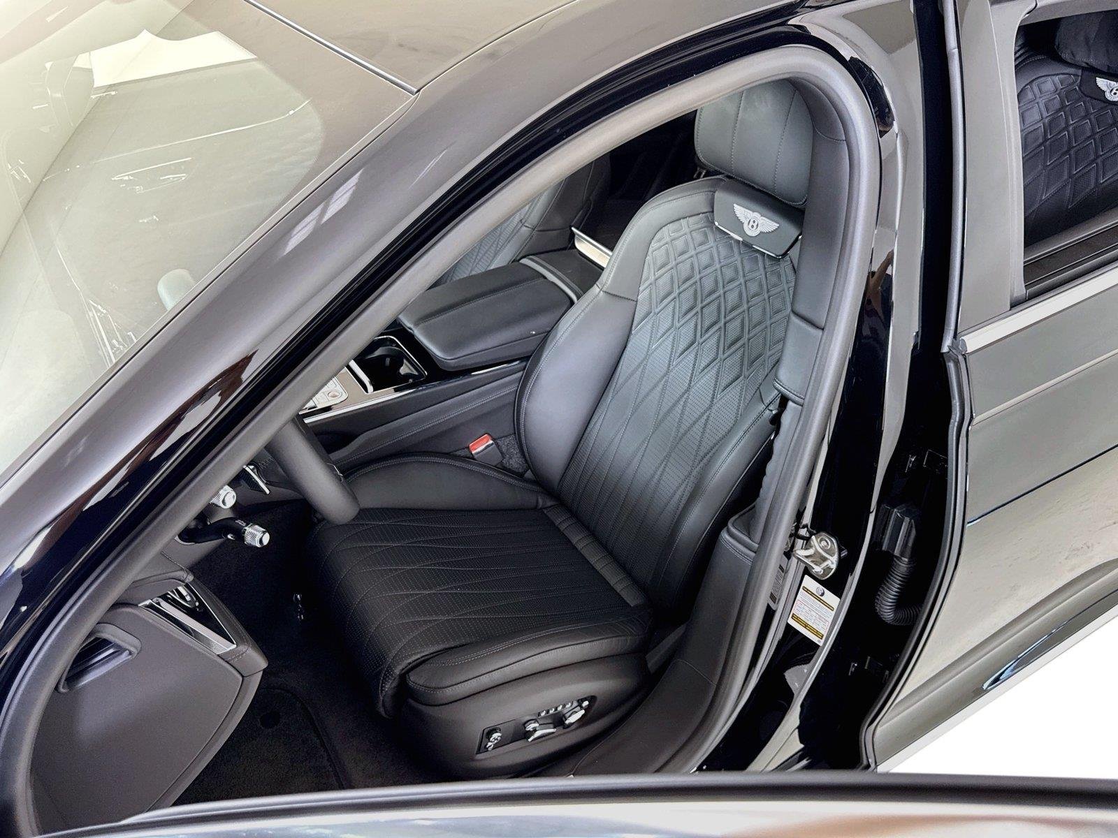 Used 2022 Beluga Bentley V8 | Mulliner Interior | Chrome 23