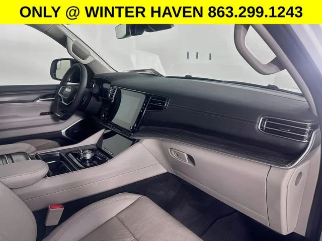 Used 2023 White Jeep Series II image 32