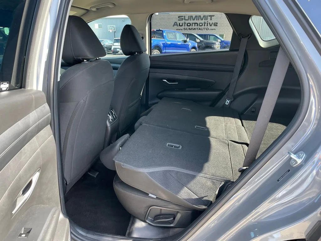 Used 2025 Hampton Gray Hyundai SEL image 45