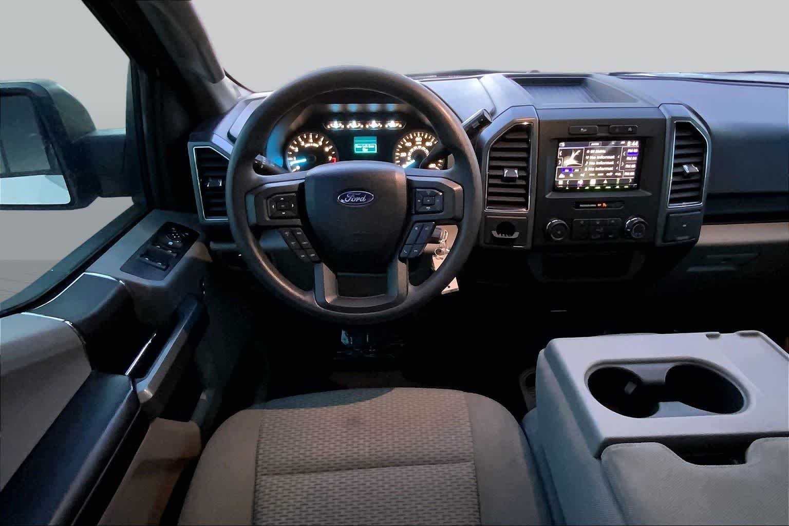 Used 2018 Oxford White Ford XLT image 6